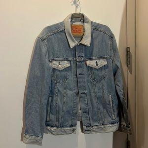 Levi’s Trucker Jacket